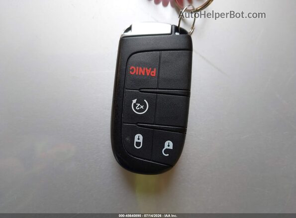 1C4RJFAG2JC398752 2018 JEEP GRAND CHEROKEE Silver Widok deski rozdzielczej