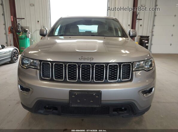 1C4RJFAG2JC398752 2018 JEEP GRAND CHEROKEE Silver Widok zestawu wskaźników
