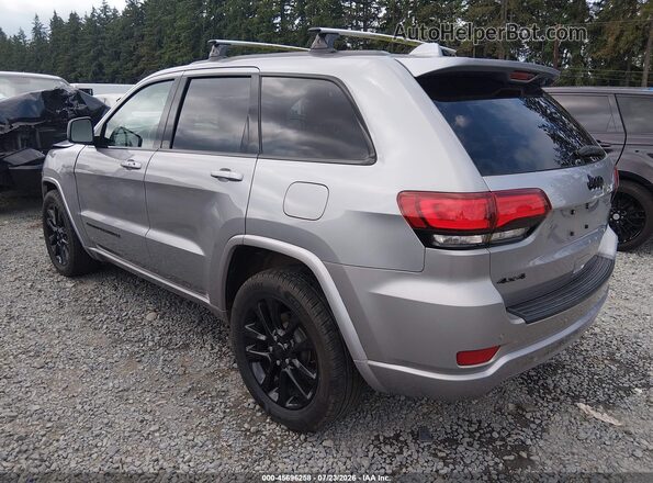 1C4RJFAG2JC491822 2018 JEEP GRAND CHEROKEE Silver Tył lewy