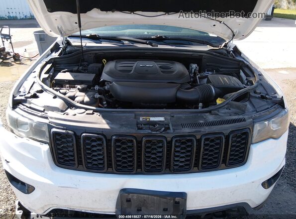 1C4RJFAG2JC499984 2018 JEEP GRAND CHEROKEE White Вид ззаду