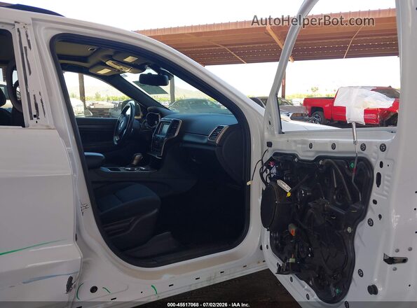 1C4RJFAG3GC384982 2016 JEEP GRAND CHEROKEE White Widok wnętrza z przodu