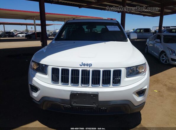 1C4RJFAG3GC384982 2016 JEEP GRAND CHEROKEE White Widok wnętrza z tyłu