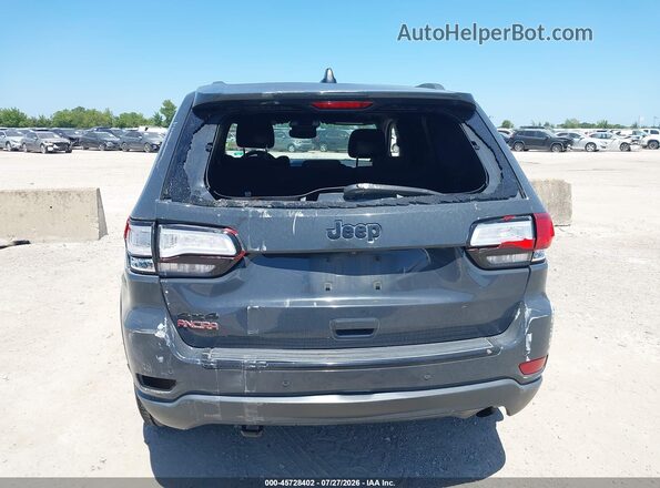 1C4RJFAG3JC421388 2018 JEEP GRAND CHEROKEE Gray Front view