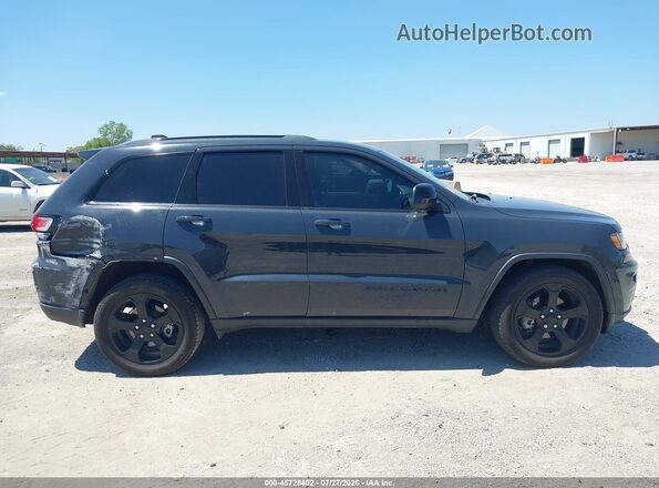 1C4RJFAG3JC421388 2018 JEEP GRAND CHEROKEE Gray Rear interior view