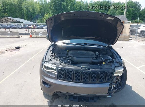 1C4RJFAG3KC546120 2019 JEEP GRAND CHEROKEE Gray უკანა ხედი