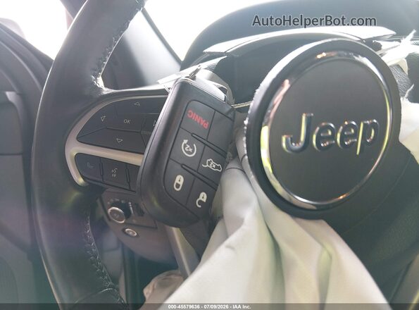 1C4RJFAG3LC126701 2020 JEEP GRAND CHEROKEE Silver Dashboard view