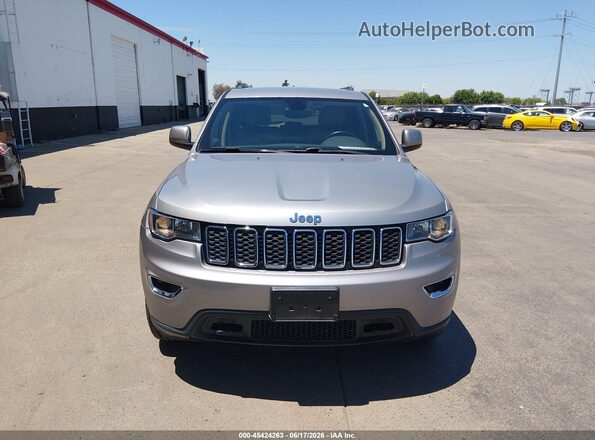 1C4RJFAG4HC653637 2017 JEEP GRAND CHEROKEE Silver Vista del cuadro de instrumentos