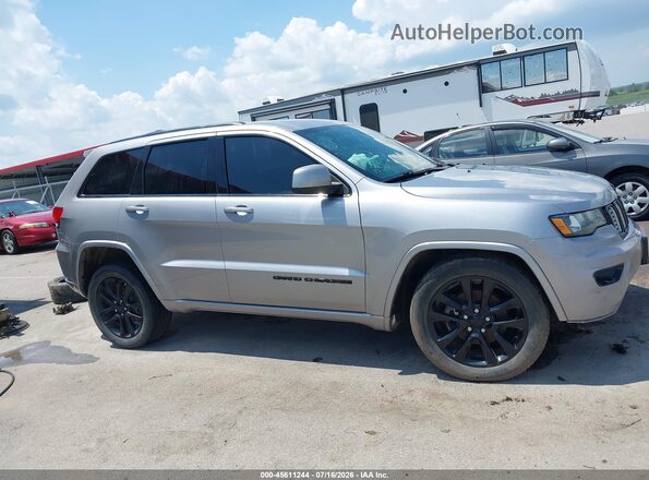 1C4RJFAG4HC875059 2017 JEEP GRAND CHEROKEE Серебряный Панорамный вид салона 360°