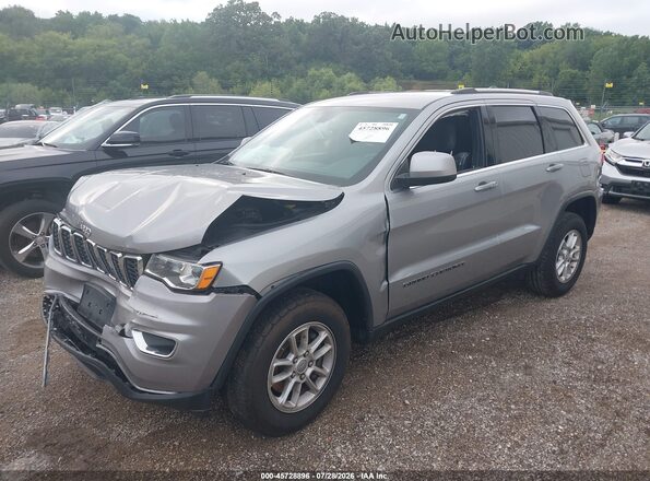 1C4RJFAG4JC151975 2018 JEEP GRAND CHEROKEE Silver Առջևի ձախ երեք քառորդ տեսարան