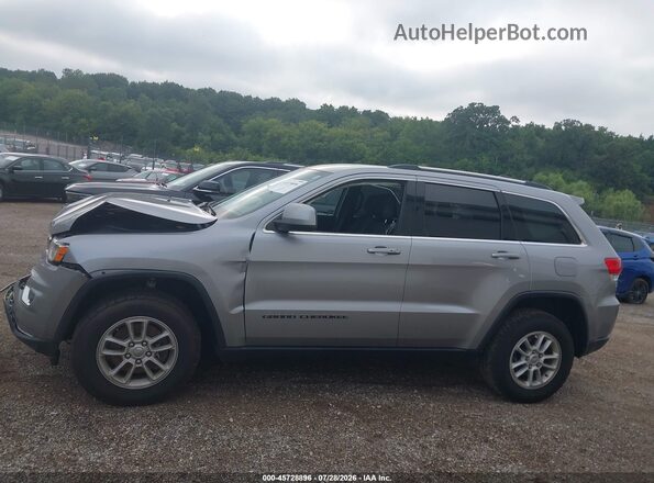 1C4RJFAG4JC151975 2018 JEEP GRAND CHEROKEE Silver Սալոնի 360 աստիճան տեսք