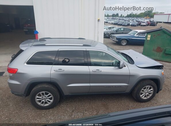 1C4RJFAG4JC151975 2018 JEEP GRAND CHEROKEE Silver Սալոնի հետևի տեսք