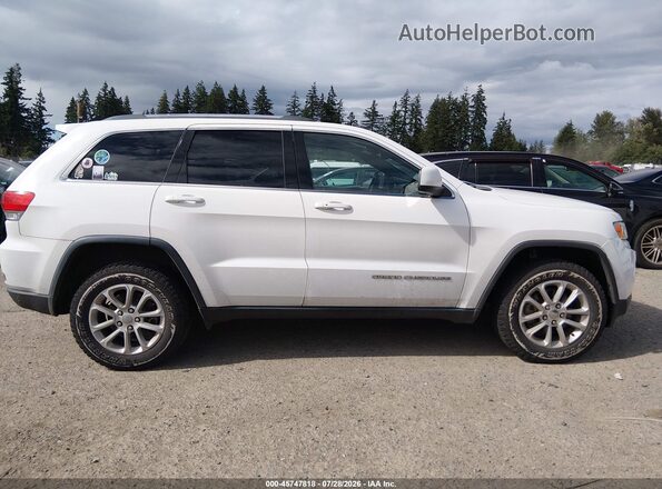 1C4RJFAG5GC302394 2016 JEEP GRAND CHEROKEE Белый Вид задней части салона