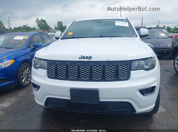 1C4RJFAG5HC744965 2017 JEEP GRAND CHEROKEE White Widok zestawu wskaźników