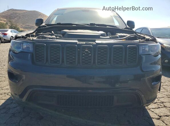 1C4RJFAG5HC792143 2017 JEEP GRAND Gray Front view