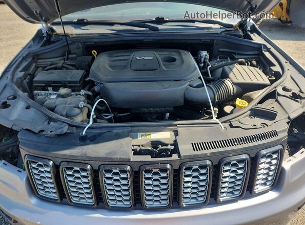 1C4RJFAG5JC178862 2018 JEEP GRAND Silver Vista del compartimento del motor
