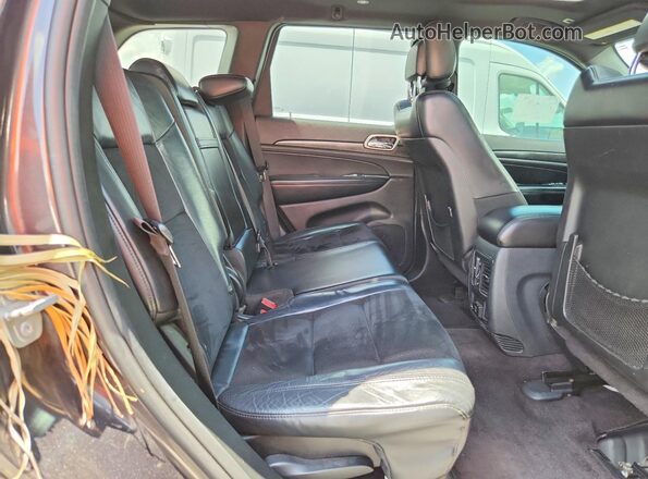 1C4RJFAG5JC387213 2018 JEEP GRAND Gray Vista interior trasera