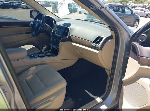 1C4RJFAG5JC452609 2018 JEEP GRAND CHEROKEE Silver Front interior view