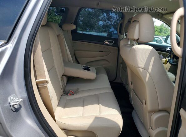 1C4RJFAG5KC537032 2019 JEEP GRAND Silver Rear interior view