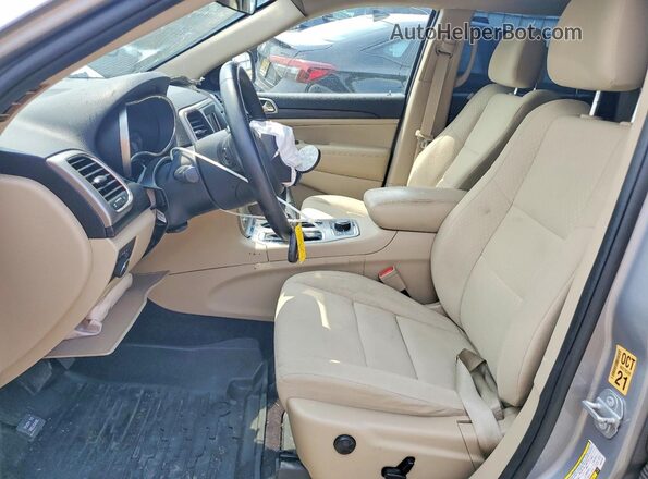1C4RJFAG5KC537032 2019 JEEP GRAND Silver Front interior view