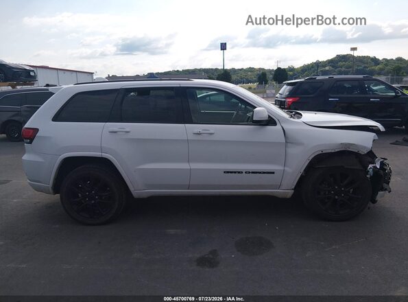 1C4RJFAG6JC377659 2018 JEEP GRAND CHEROKEE White Панорамний вид салону 360°