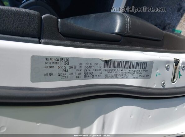 1C4RJFAG6KC579774 2019 JEEP GRAND CHEROKEE White Engine compartment view