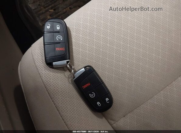 1C4RJFAG6KC772295 2019 JEEP GRAND CHEROKEE White Вид панелі приладів