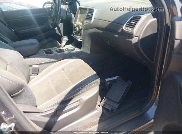 1C4RJFAG7HC726824 2017 JEEP GRAND CHEROKEE Gray Widok wnętrza z przodu