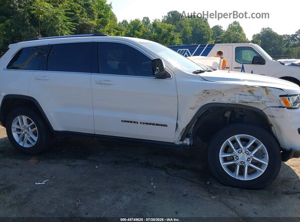 1C4RJFAG7HC802087 2017 JEEP GRAND CHEROKEE White უკანა სალონის ხედი