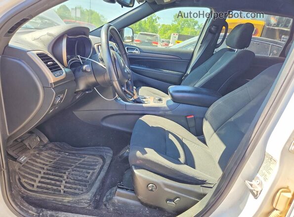 1C4RJFAG7HC881244 2017 JEEP GRAND White Front interior view