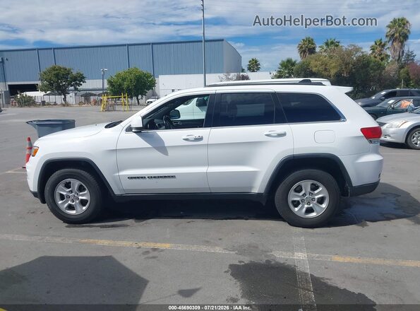1C4RJFAG8HC622360 2017 JEEP GRAND CHEROKEE White 