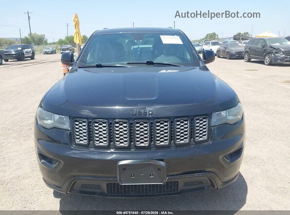 1C4RJFAG8HC886047 2017 JEEP GRAND CHEROKEE Black Widok zestawu wskaźników