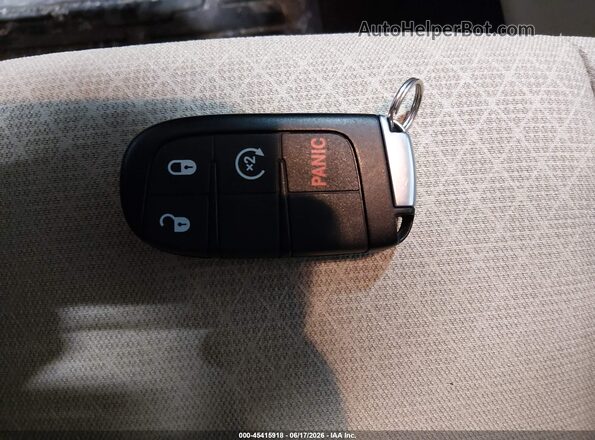 1C4RJFAG8JC161909 2018 JEEP GRAND CHEROKEE Gray Widok deski rozdzielczej
