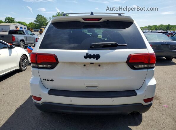 1C4RJFAG8JC488617 2018 JEEP GRAND White Вид ззаду