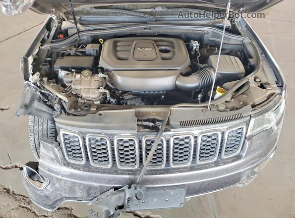 1C4RJFAG8JC506436 2018 JEEP GRAND Gray Widok wnętrza z tyłu