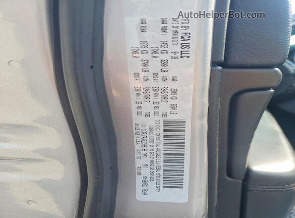1C4RJFAG8JC508199 2018 JEEP GRAND Gray Widok komory silnika
