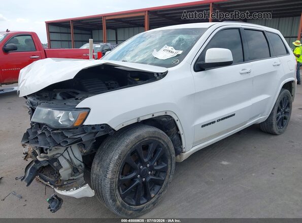 1C4RJFAG9HC768315 2017 JEEP GRAND CHEROKEE  Передняя левая четверть