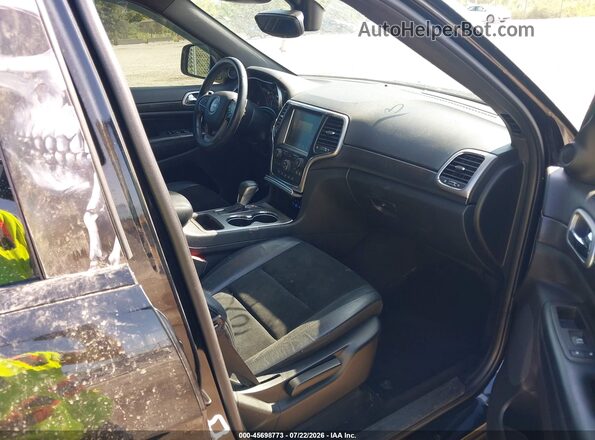 1C4RJFAG9HC797765 2017 JEEP GRAND CHEROKEE Черный Вид салона спереди