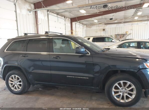 1C4RJFAGXGC345631 2016 JEEP GRAND CHEROKEE Gray Vista interior trasera