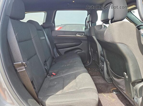 1C4RJFAGXJC236190 2018 JEEP GRAND Silver უკანა სავარძლების ხედი