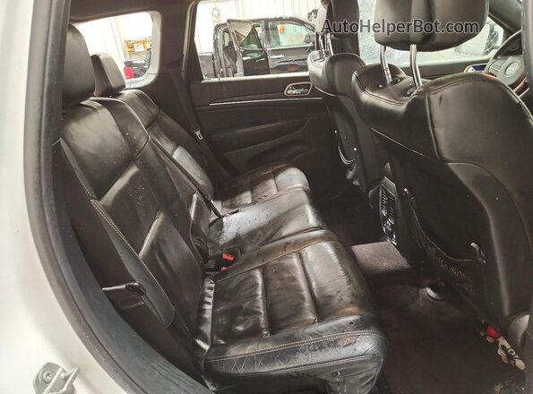 1C4RJFBG0HC807002 2017 JEEP GRAND Белый Вид задней части салона