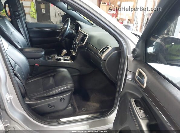 1C4RJFBG1GC493553 2016 JEEP GRAND CHEROKEE Серый Вид салона спереди