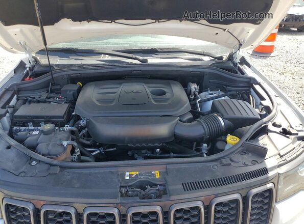 1C4RJFBG1MC692369 2021 JEEP GRAND White Rear interior view
