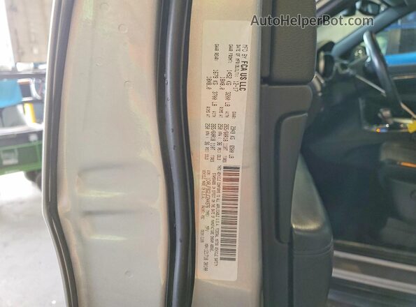 1C4RJFBG2JC244976 2018 JEEP GRAND Silver Widok wnętrza 360 stopni