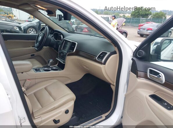 1C4RJFBG2JC454672 2018 JEEP GRAND CHEROKEE Белый Вид салона спереди