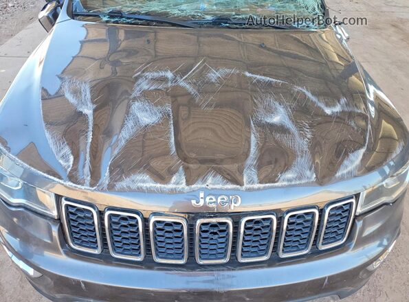 1C4RJFBG2JC478731 2018 JEEP GRAND Gray Vista del compartimento del motor