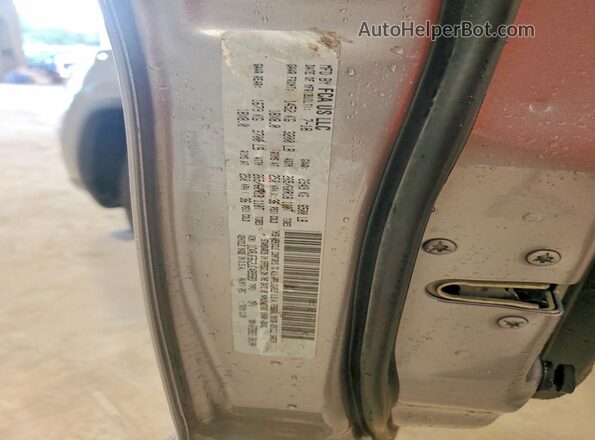 1C4RJFBG2JC489583 2018 JEEP GRAND Silver VIN կոդի պիտակի տեսք