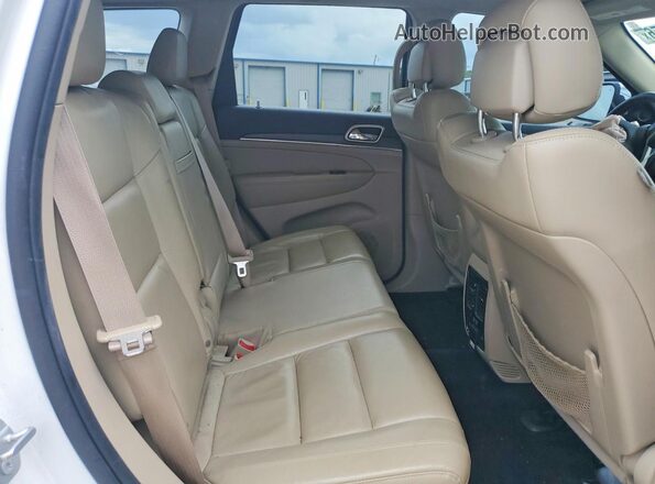 1C4RJFBG3HC692668 2017 JEEP GRAND White Rear interior view