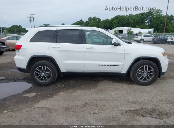1C4RJFBG3HC843184 2017 JEEP GRAND CHEROKEE White Rear interior view