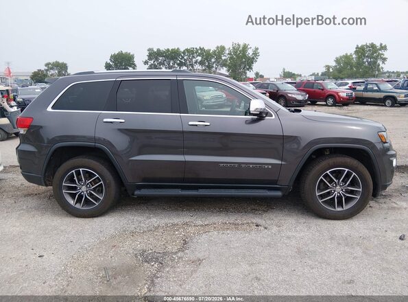 1C4RJFBG3JC179863 2018 JEEP GRAND CHEROKEE Gray Rear interior view