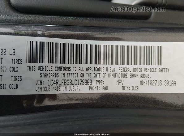 1C4RJFBG3JC179863 2018 JEEP GRAND CHEROKEE Gray Engine compartment view